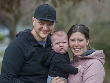 Pregnancy increases odds of serious COVID complications, including needing hospital, ICU